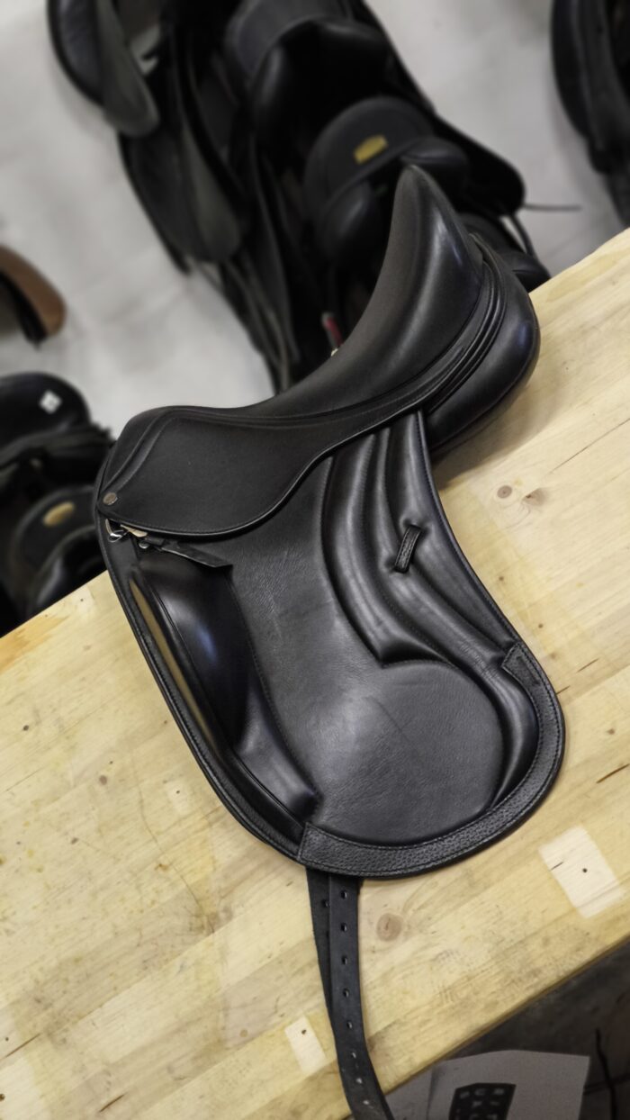 Equestro Lusiana Monoblatt Dressursattel