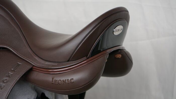 Ikonic Pro Evolution Dressursattel D04 – Bild 4